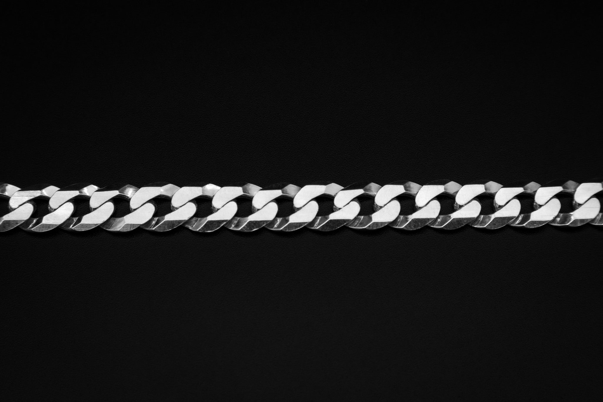 Curb Link Bracelet in 925 Sterling Silver, 7mm