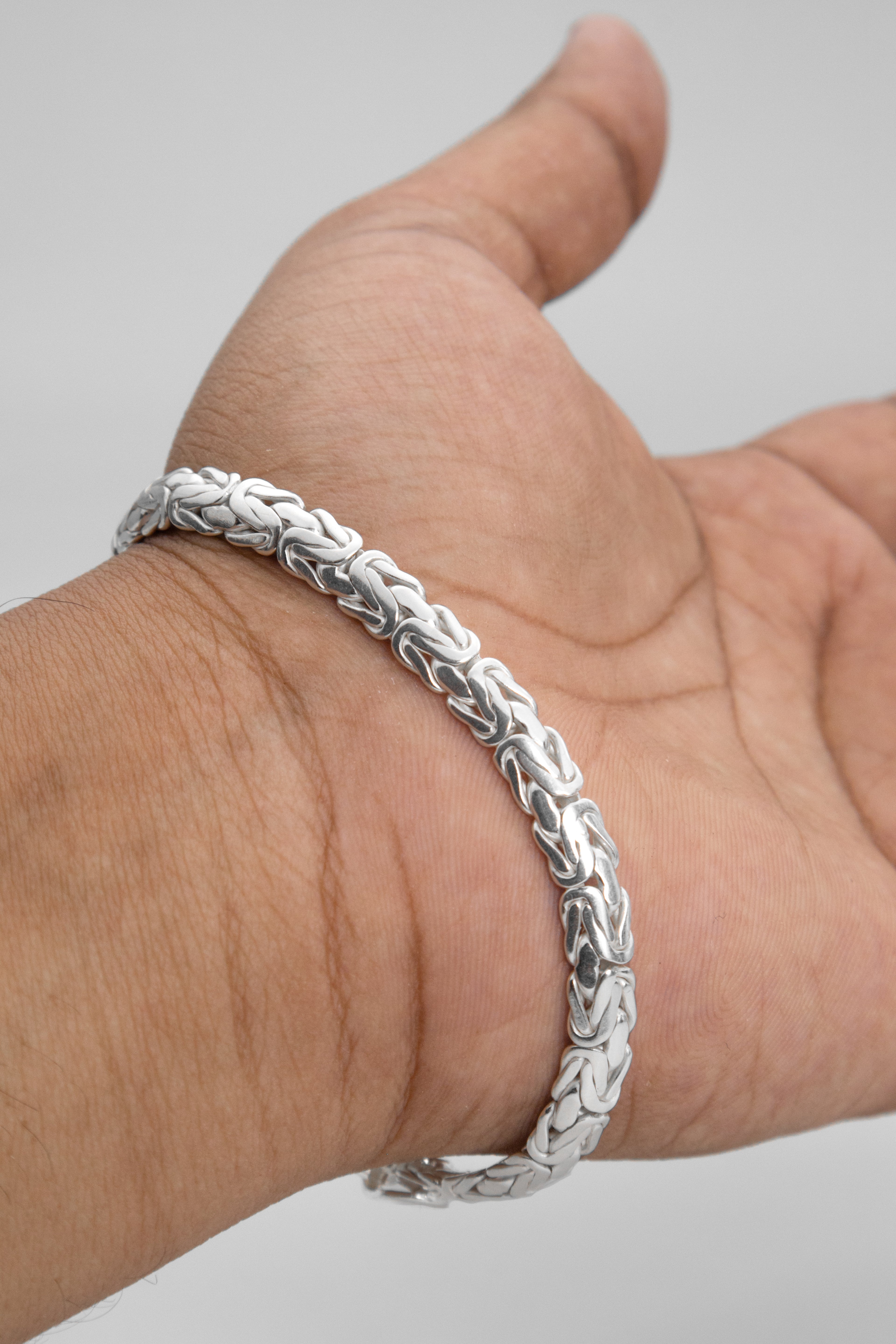 BYZANTINE LINK BRACELET (8mm)