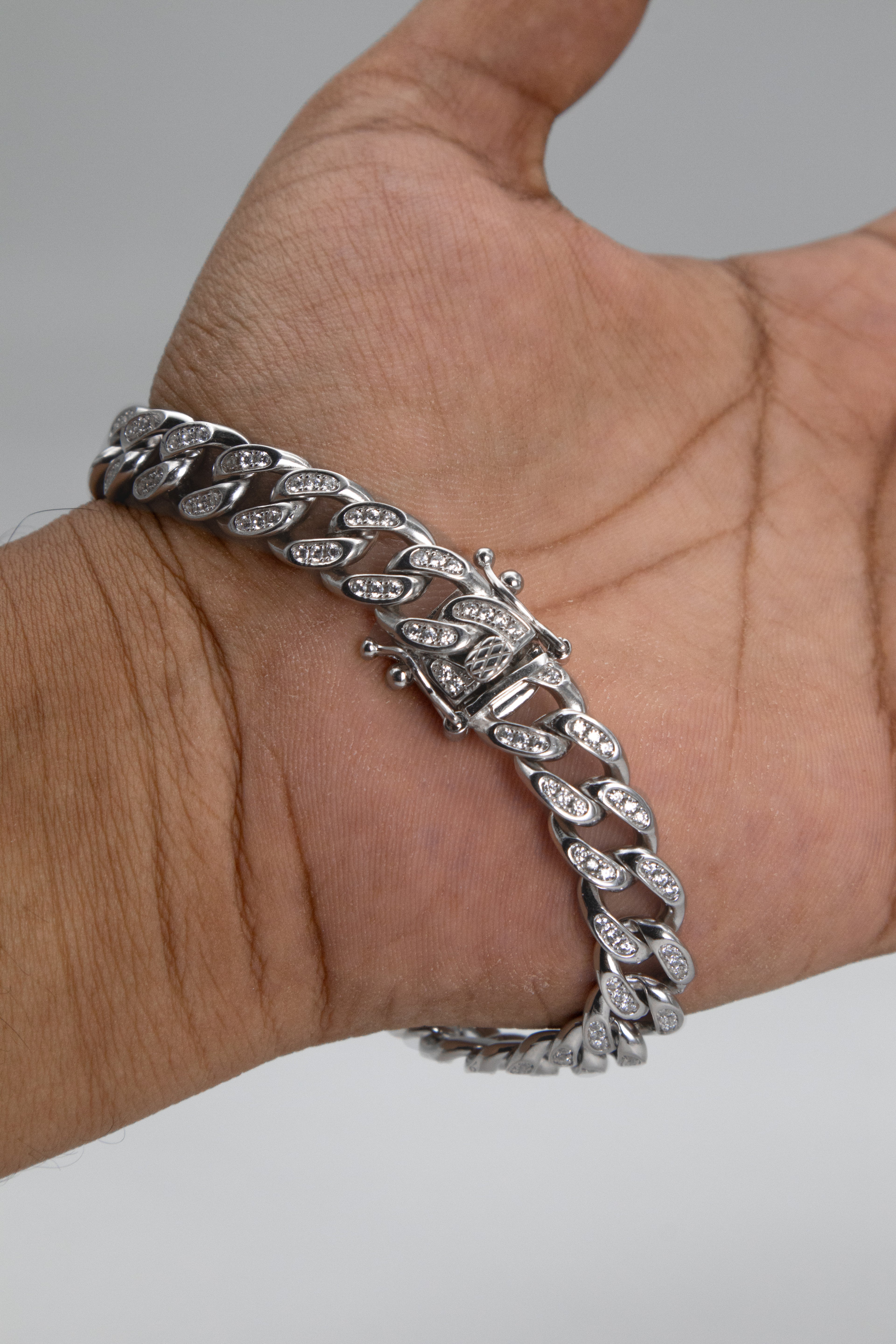 ICED CUBAN LINK BRACELET (8mm)