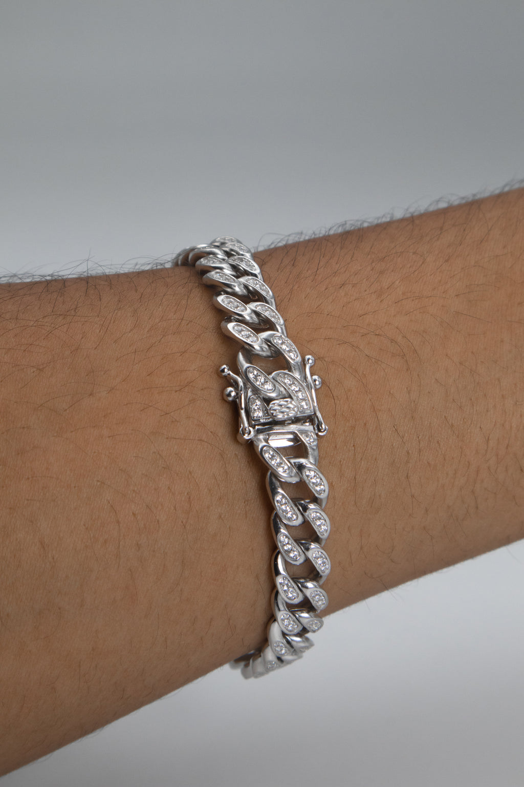 ICED CUBAN LINK BRACELET (8mm)