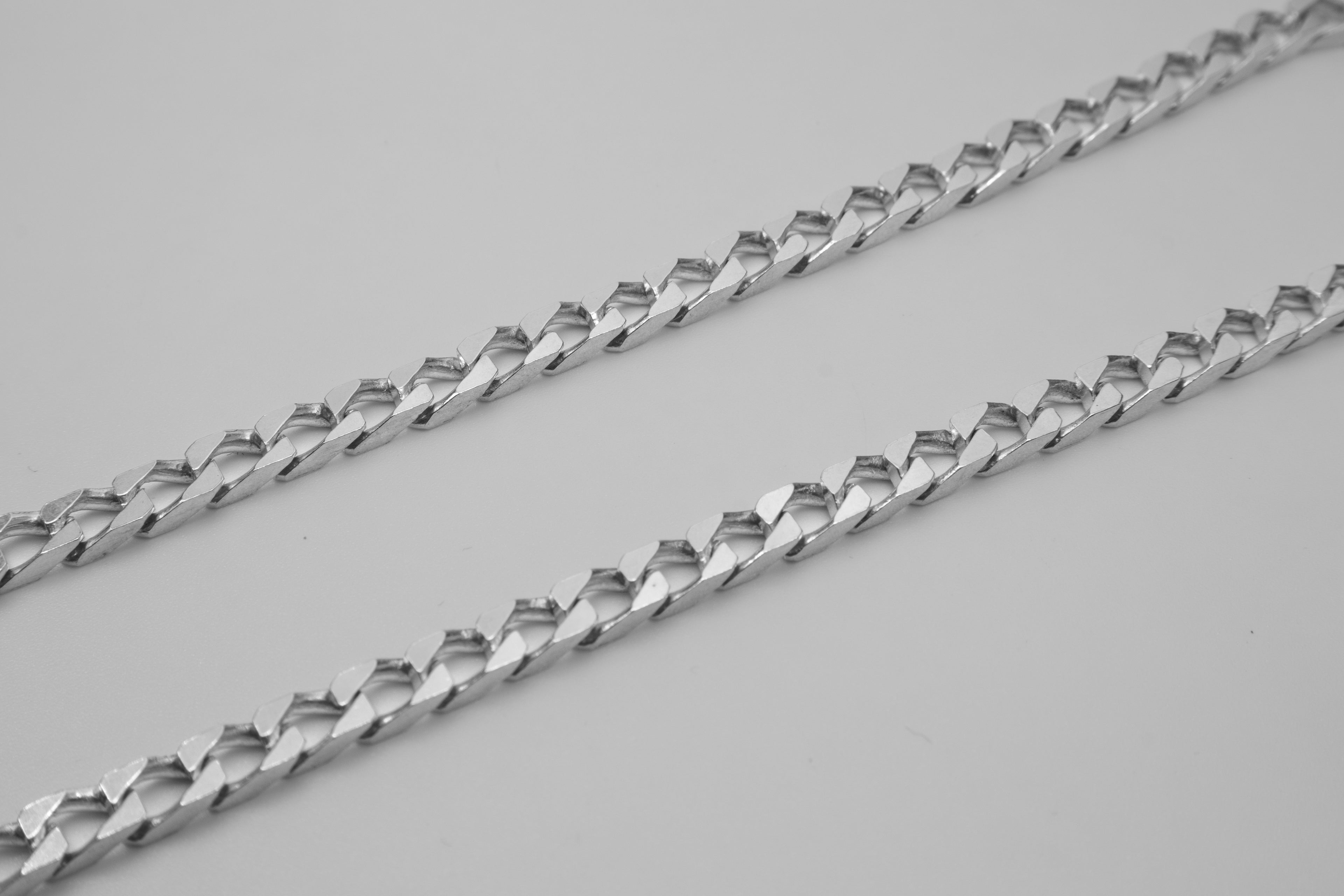 SQUARE CUBAN LINK CHAIN (7mm)